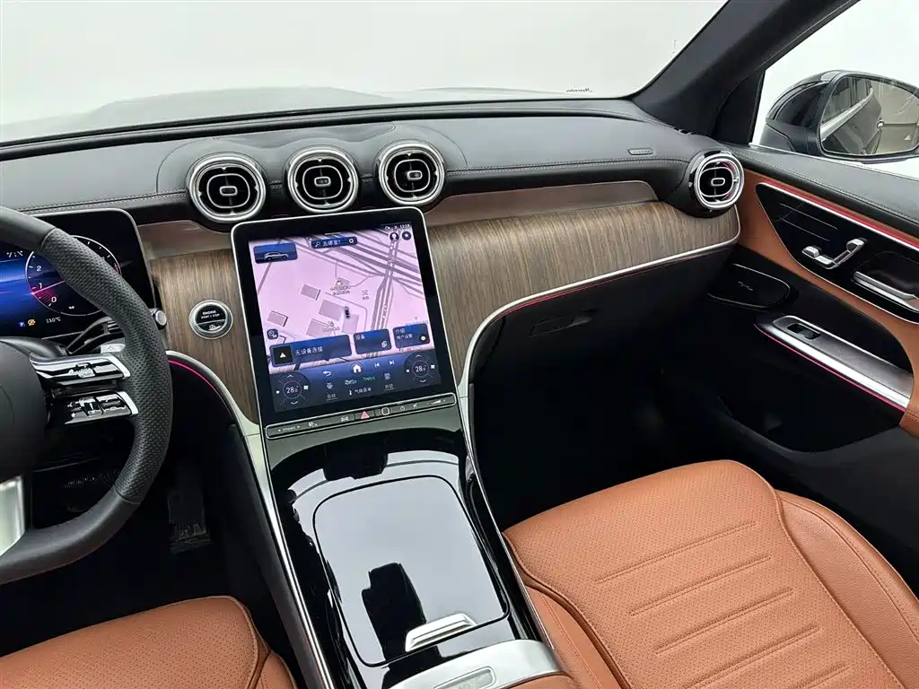 MERCEDES-BENZ GLC