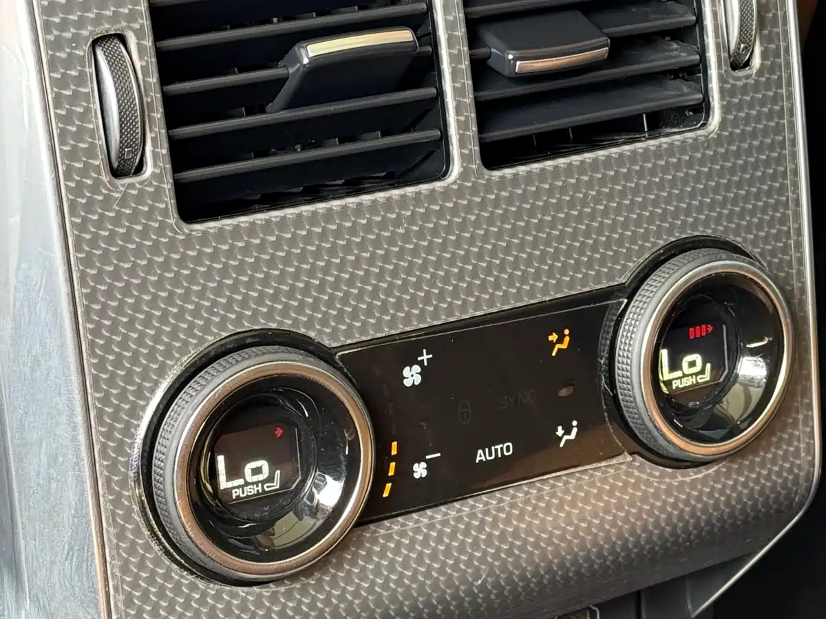 Land Rover Range Rover Sport 2020 3.0 L6 HSE DYNAMIC фото 13
