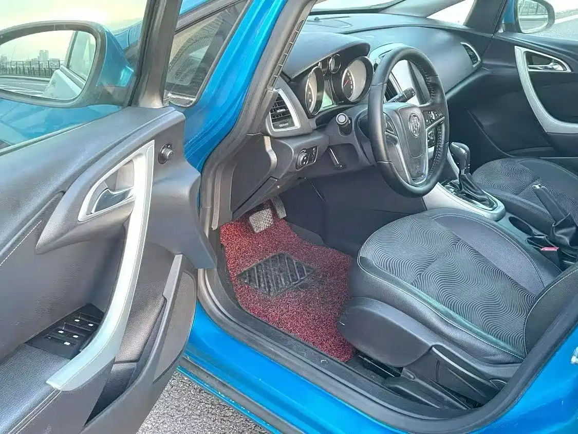 Photo 4 - Buick Excelle