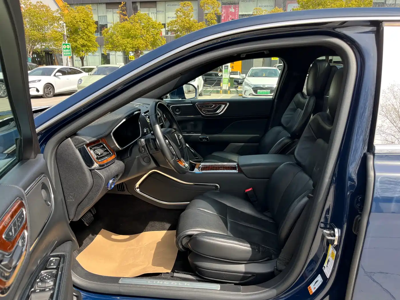Lincoln Continental 2019 2.0T 2WD Zunyao Edition China VI фото 7
