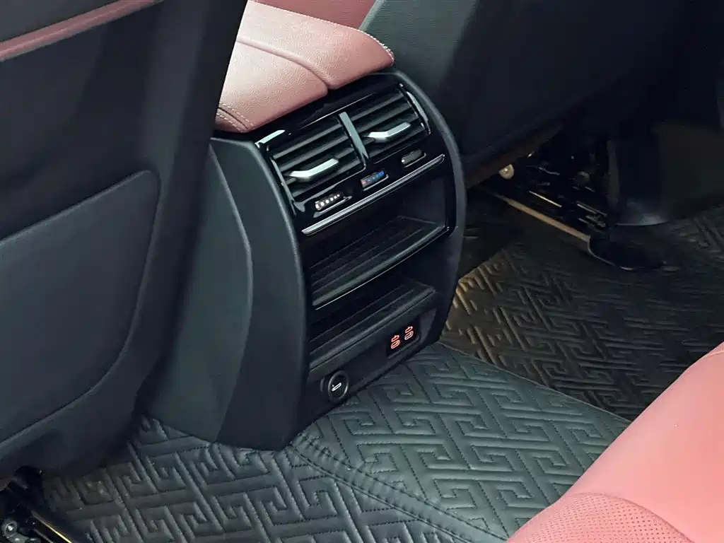 BMW 5 Series New Energy 2022 Facelift II 535Le Pioneer Edition M Sport Package фото 23