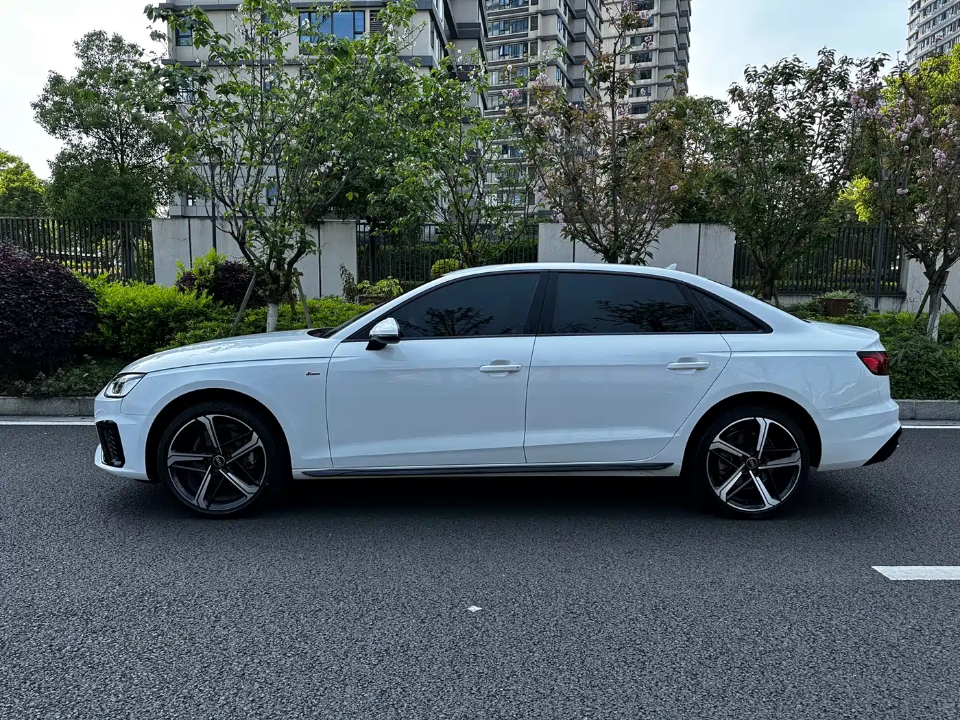 AUDI A4L