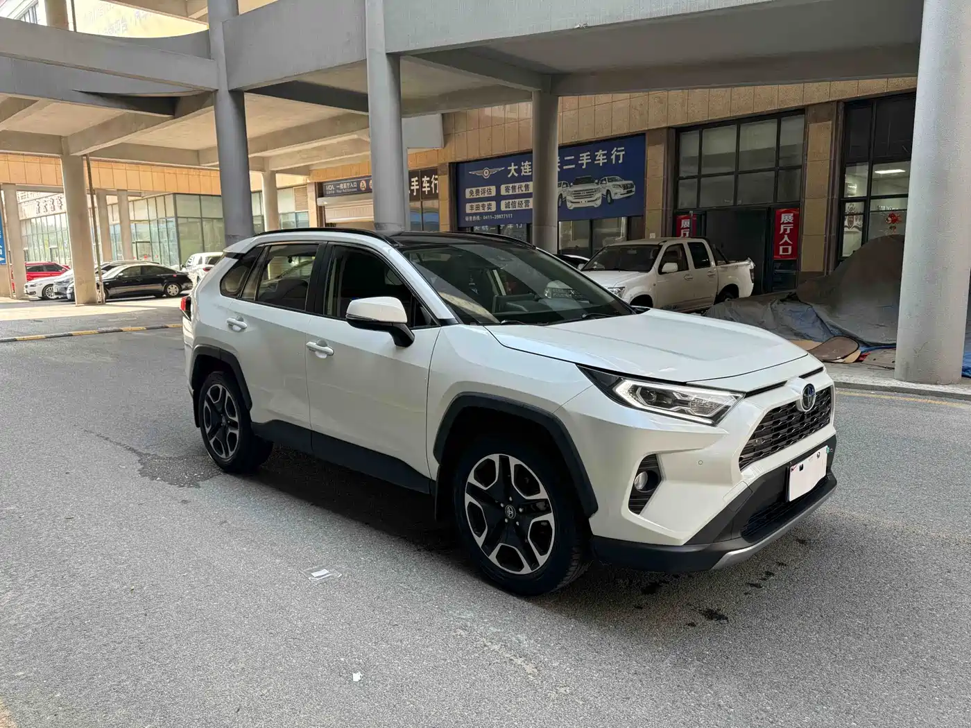 Toyota RAV4 Rongfang 2020 2.0L CVT 4WD Premium Edition фото 3
