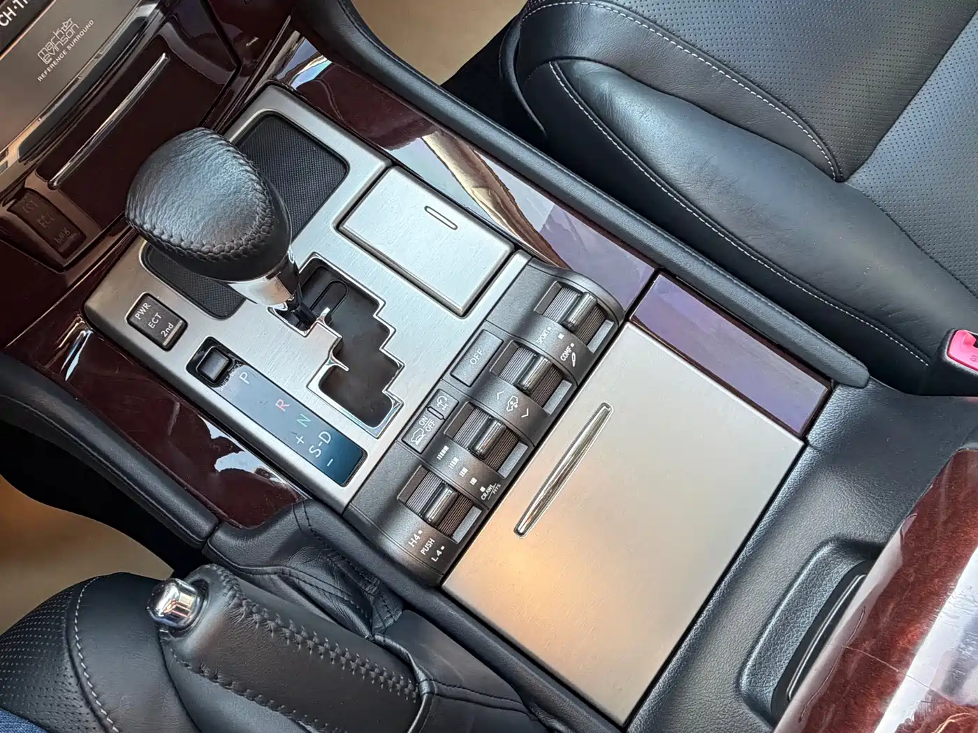 Lexus LX 2013 570 фото 13