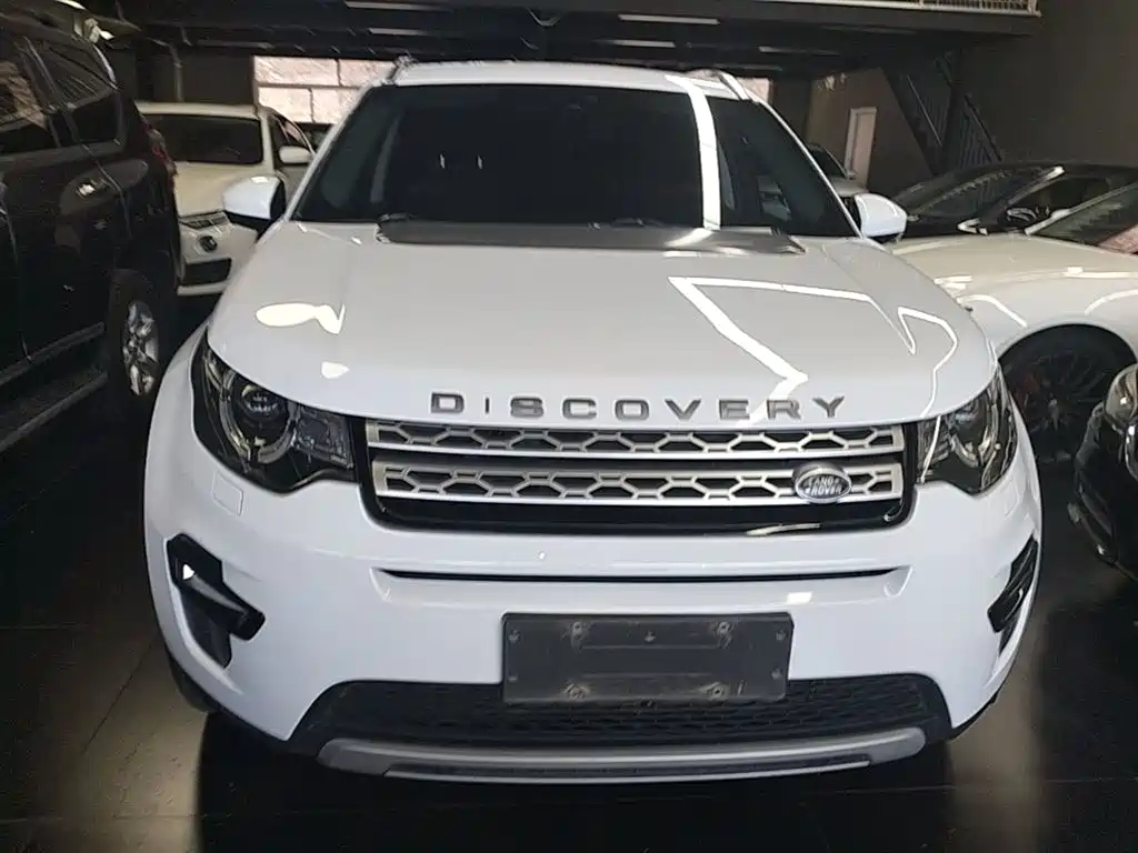 Land Rover Discovery Sport 2016 2.0T HSE фото 3