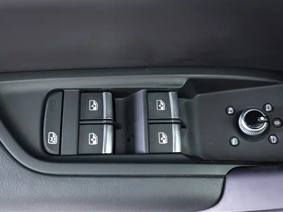 Audi Q5L 2020 45 TFSI Exclusive Fashion фото 17