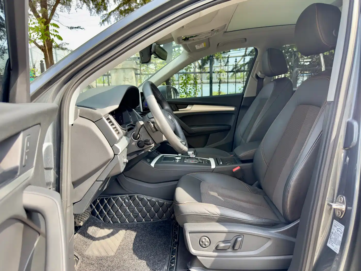 Audi Q5L 2020 40 TFSI Prestige Fashion фото 10