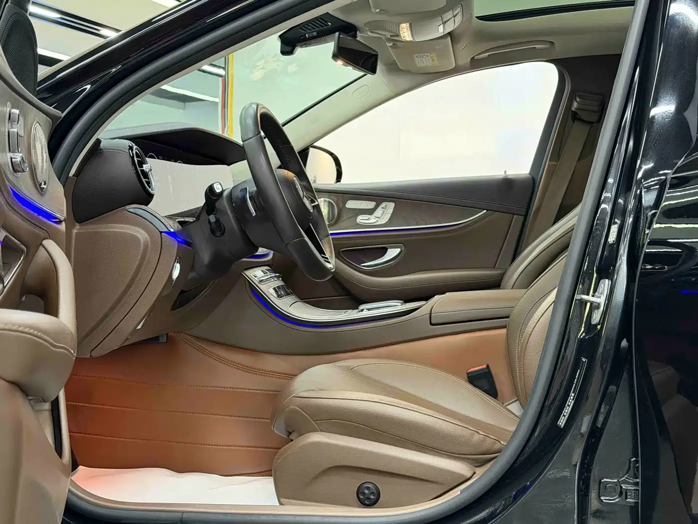 Mercedes-Benz E-Class 2021 E 300 L Fashion фото 8