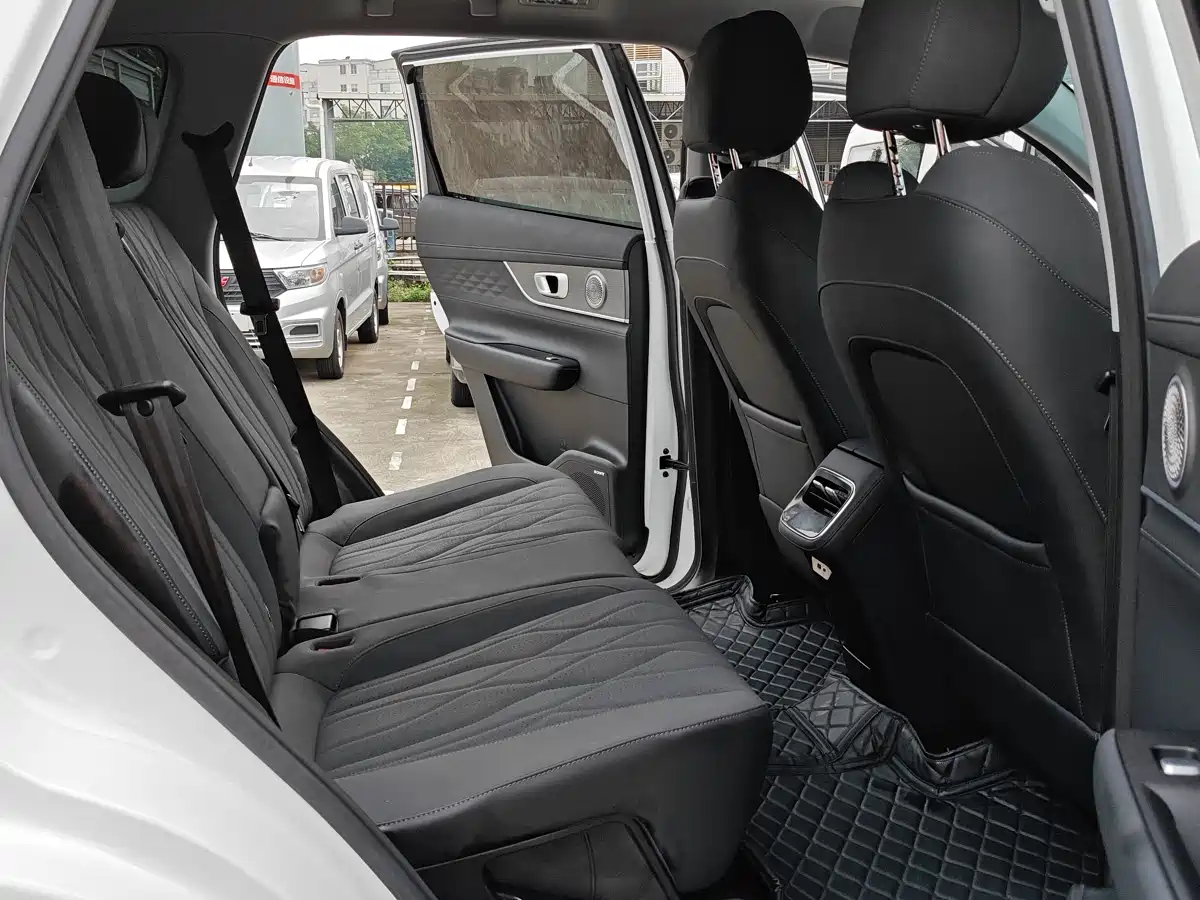 Chery Tiggo 8 PLUS 2024 2025 290TGDI DCT Luxury 5-seater