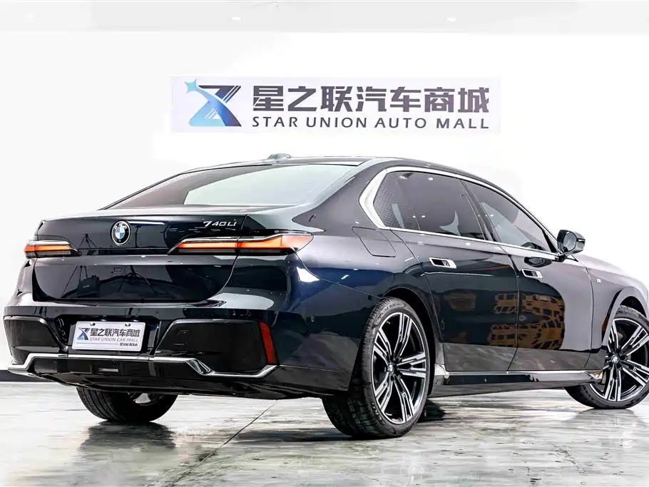 BMW 7 Series 2023 Facelift 740Li Exclusive M Sport Package фото 6