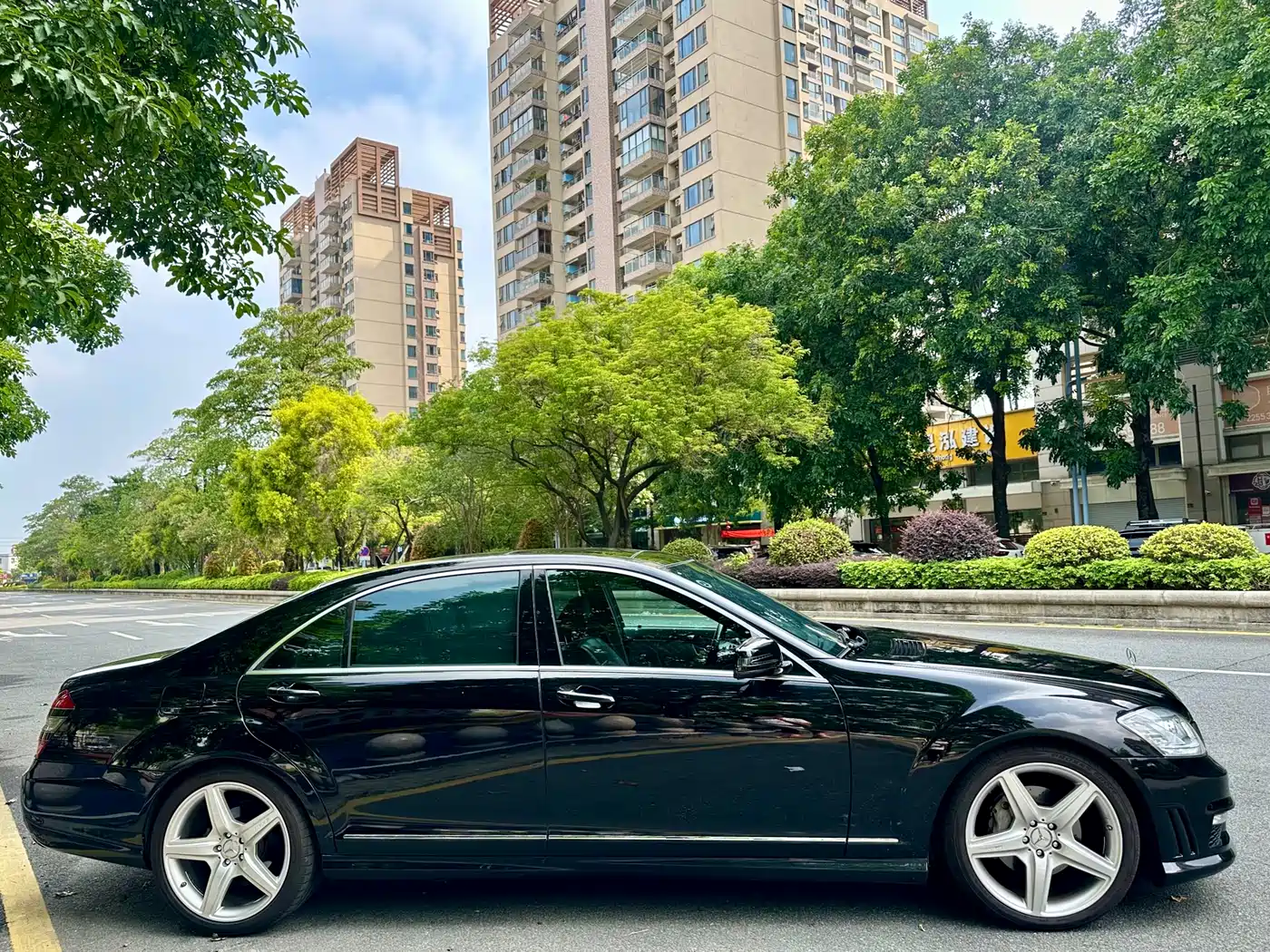 Mercedes-Benz S-Class фото 9
