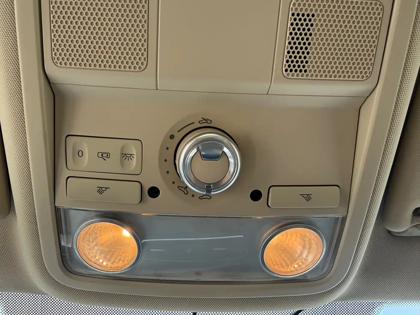 Volkswagen Sagitar 2012 1.4TSI Automatic Luxury фото 12