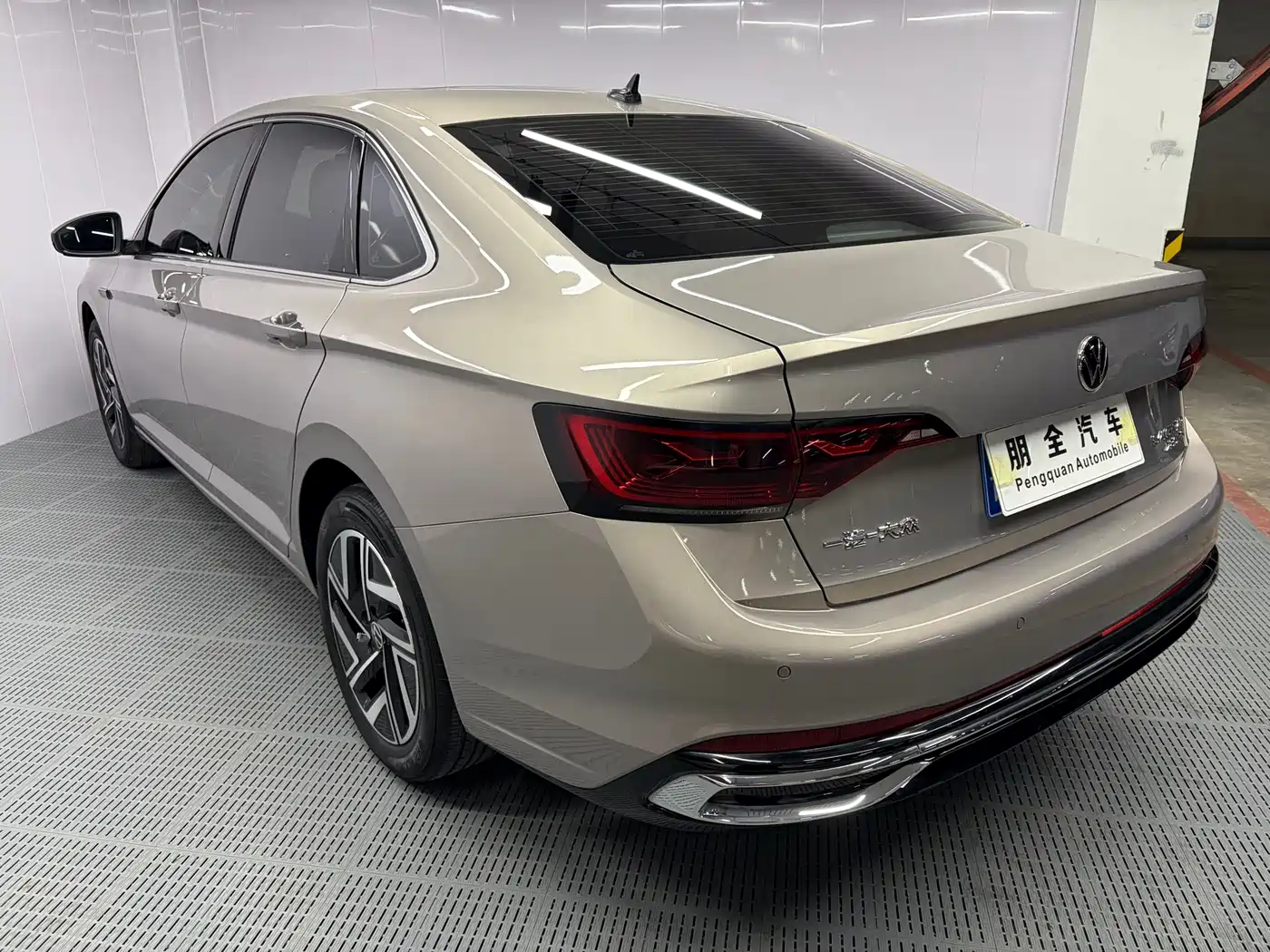 Volkswagen Sagitar 2023 280TSI DSG Excellence Plus Edition фото 16