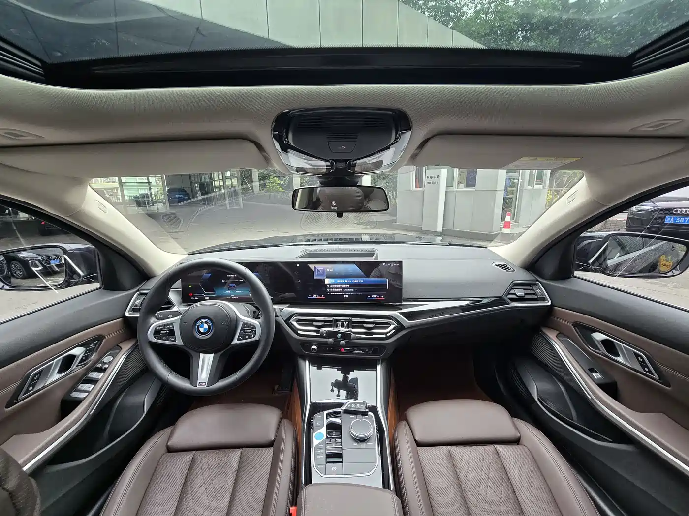 BMW i3 2022 eDrive 35 L фото 15