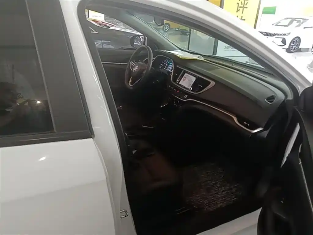 Buick Excelle 2021 Facelift 1.3T Auto Mild Hybrid Elite фото 25