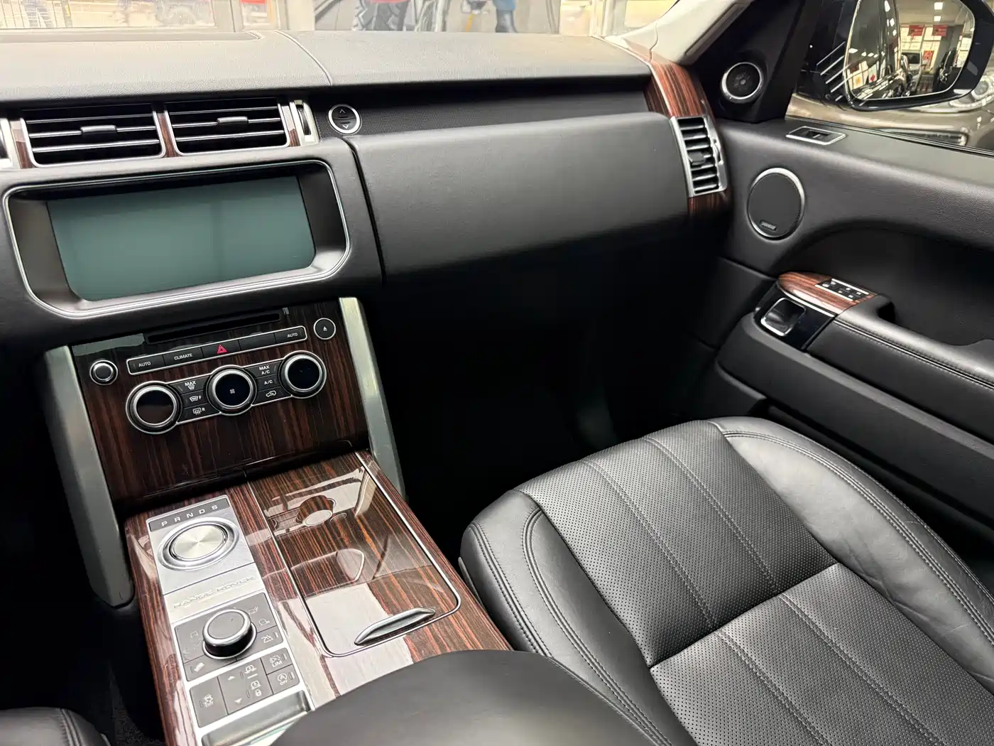 Land Rover Range Rover 2017 3.0 SC V6 Vogue фото 31