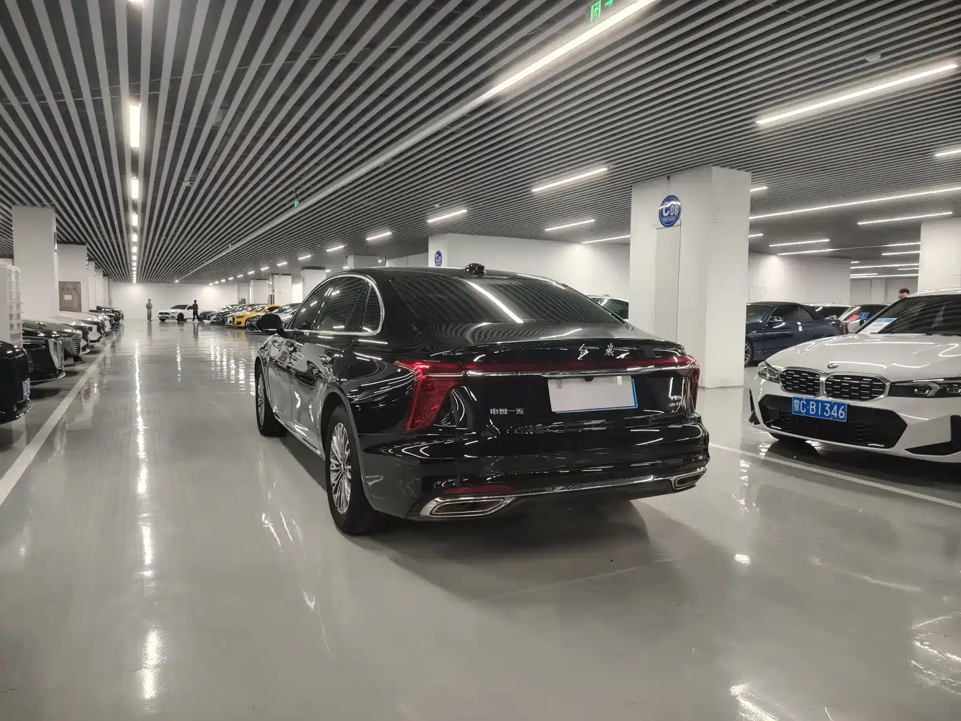 Hongqi H5 2024 1.5T HEV Smart Connect Flag Rhythm Edition фото 13