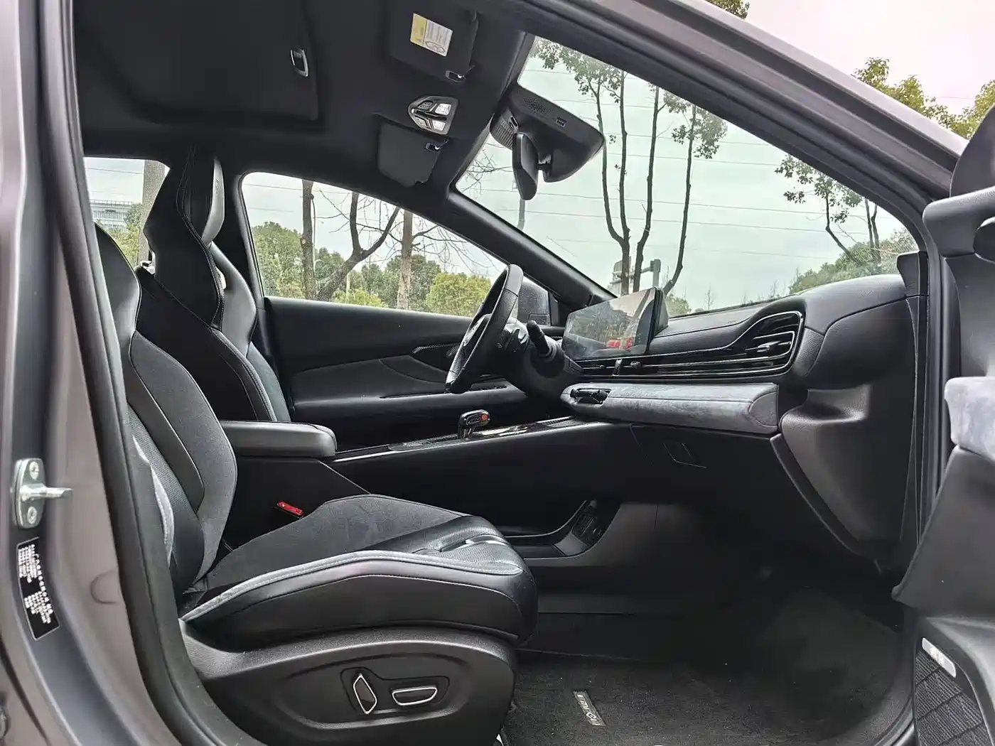 GAC Trumpchi Trumpchi Emkoo 2023 400T Auto R MAX фото 7