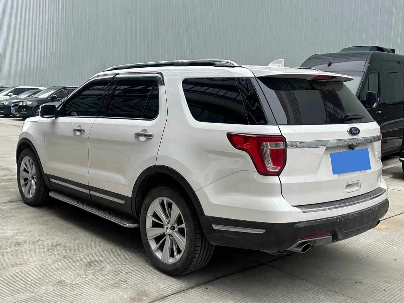 Фото 4 - Ford Explorer (Import)
