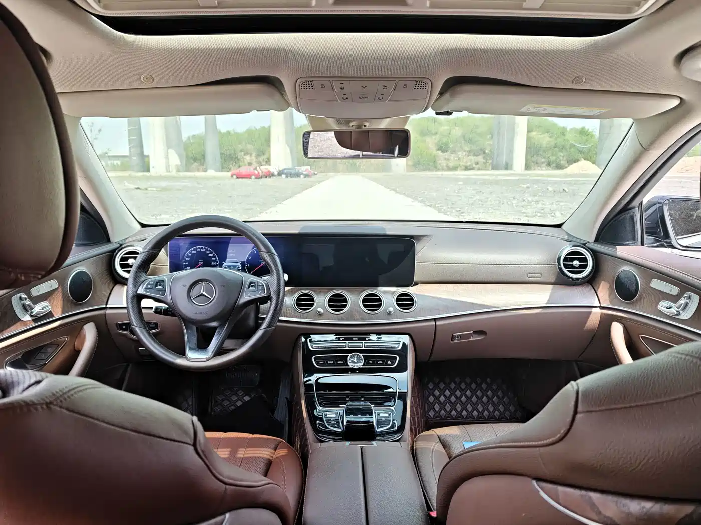 MERCEDES-BENZ E CLASS