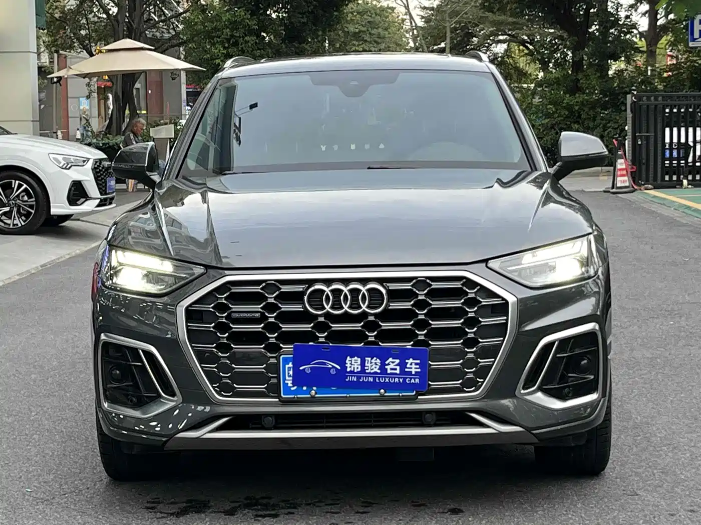 Audi Q5L 2022 40T Luxury Dynamic фото 3
