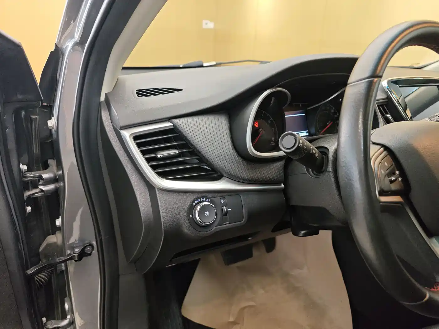 Chevrolet Monza 2019 Redline 320T DCT Refreshing Edition VI фото 11