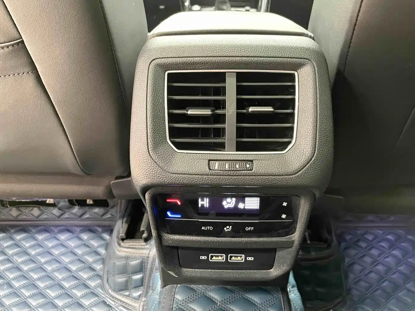 Volkswagen Tayron 2023 280TSI 2WD Luxury Plus Advanced Edition фото 12
