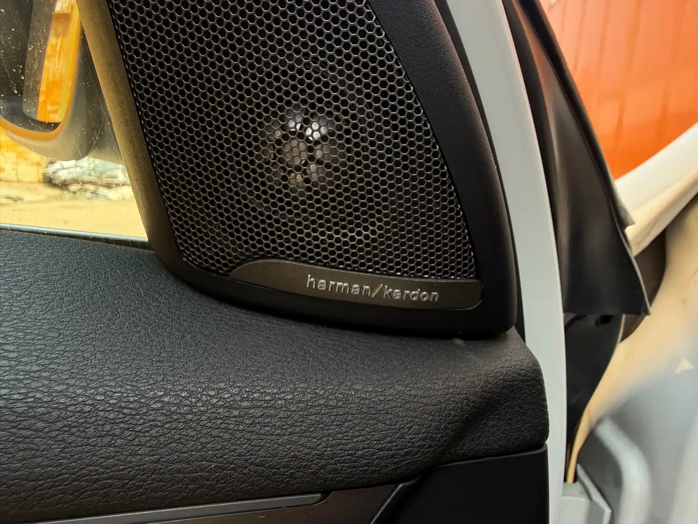 BMW X1 2019 sDrive18Li Premium Model фото 11