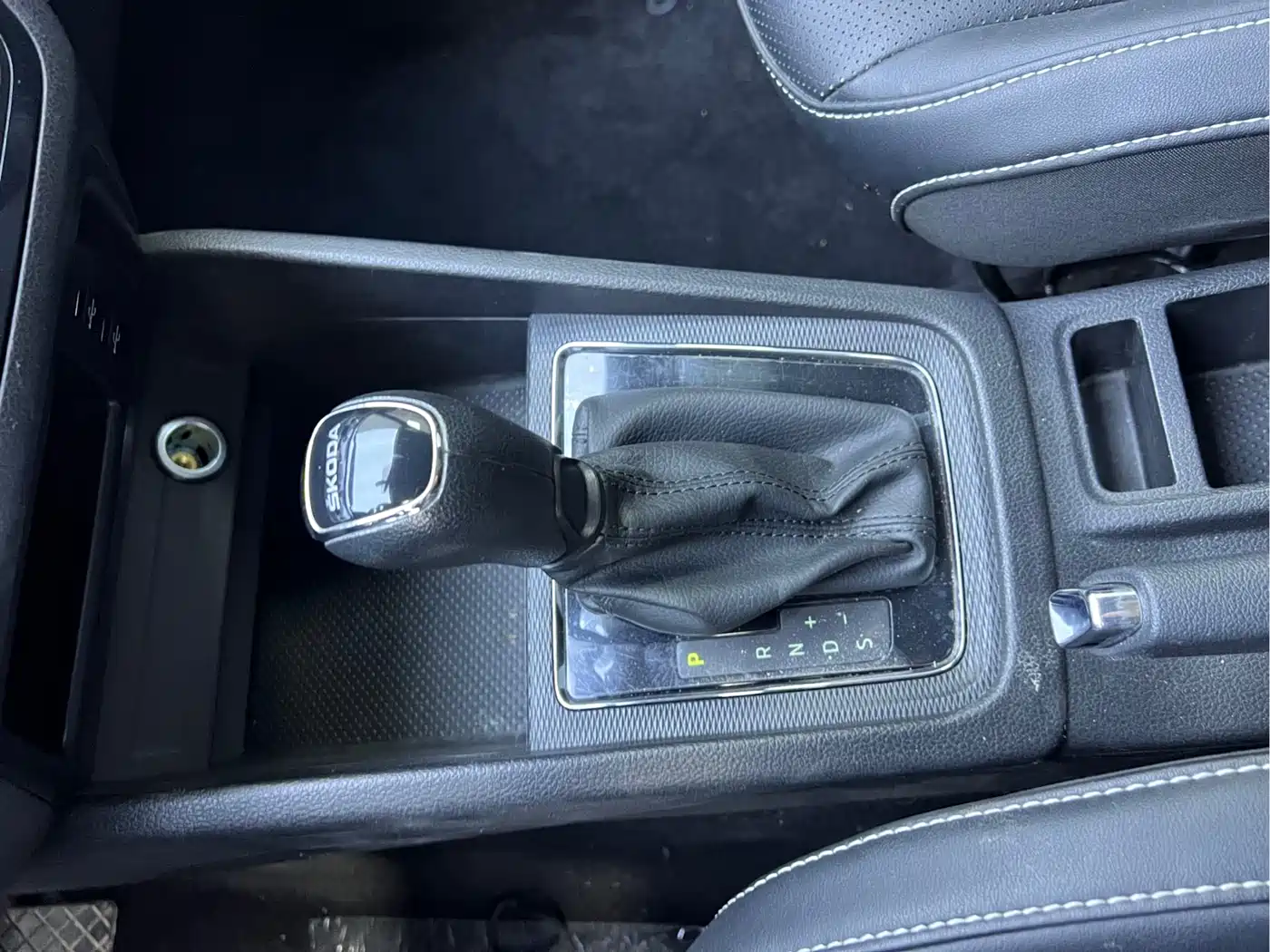 Škoda Kamiq 2023 1.5L Auto Comfort Edition фото 15