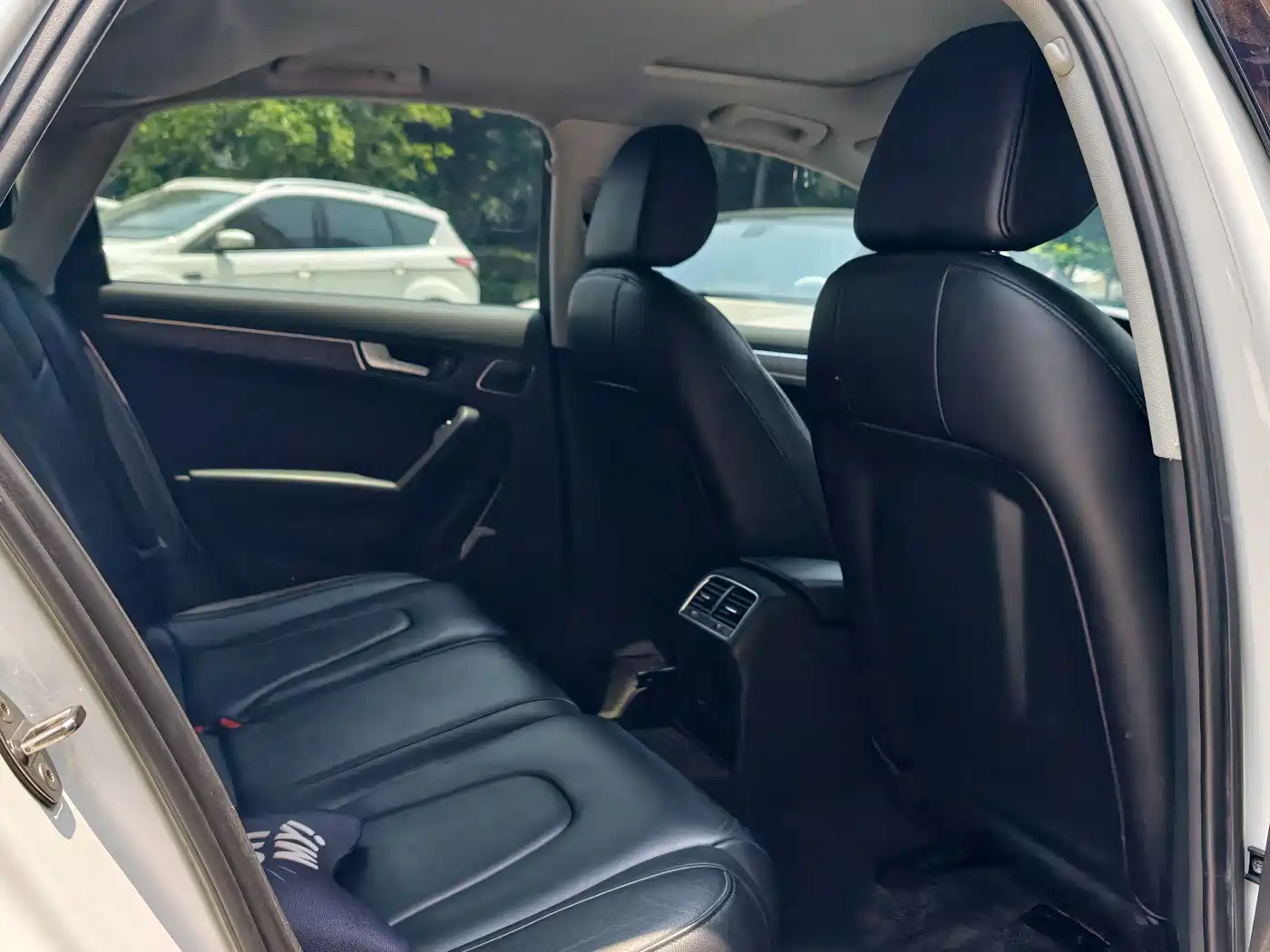 Audi A4L 2016 30 TFSI Collector's Edition Automatic Comfort фото 16