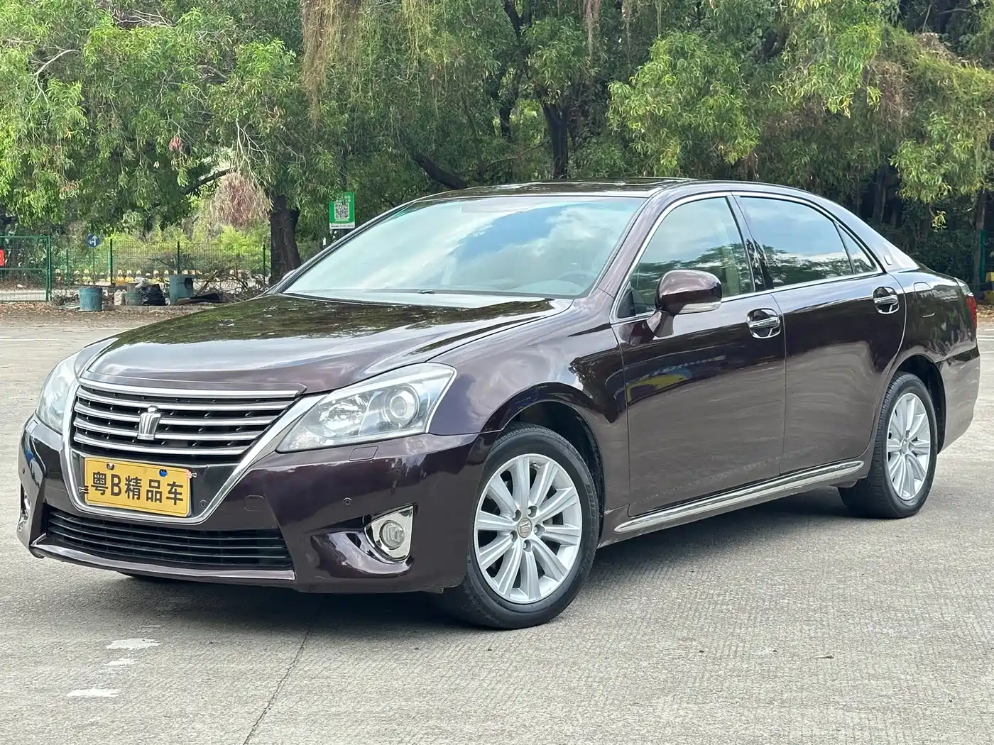 Toyota Crown 2012 2.5L Royal Leather Edition