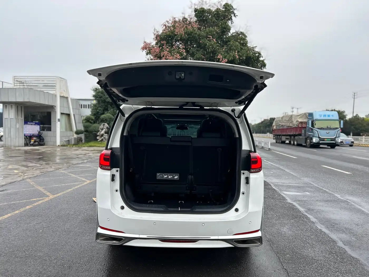 GAC Trumpchi Trumpchi M8 2021 Leading Show Series 390T Prestige Edition фото 17