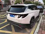 Photo 2 - Hyundai Tucson