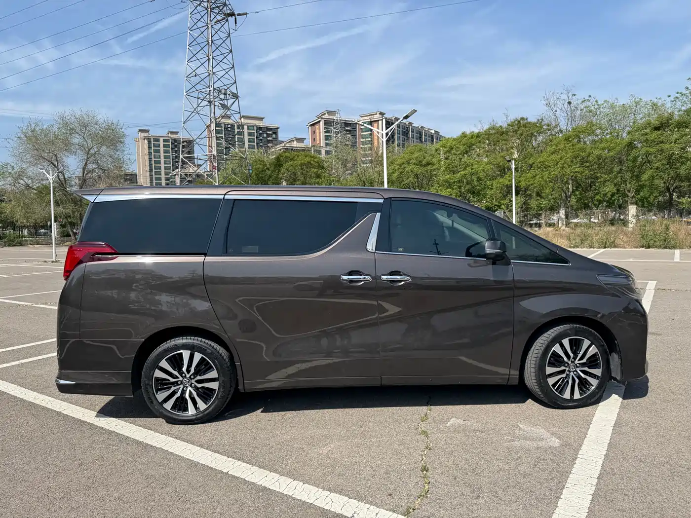 Toyota Alphard 2018 Facelift 3.5L Premium Edition фото 30