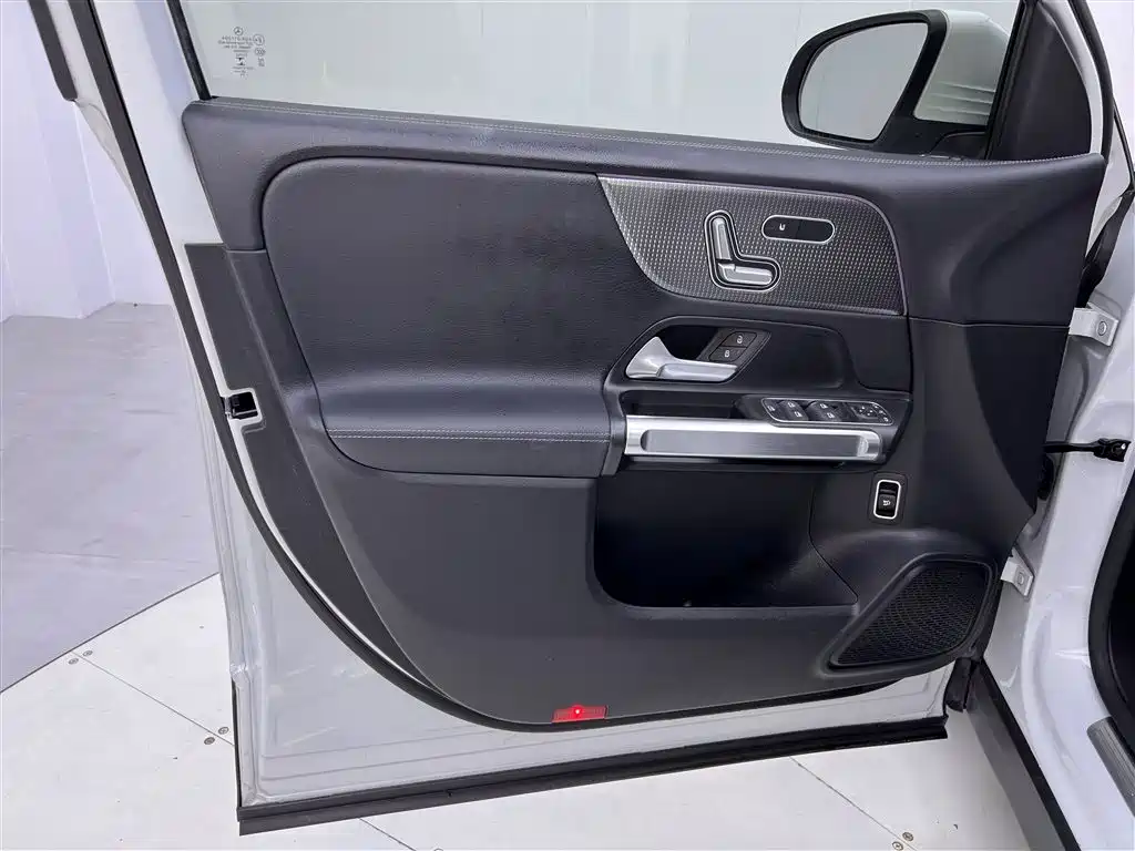 Mercedes-Benz GLB 2021 GLB 200 Style фото 17