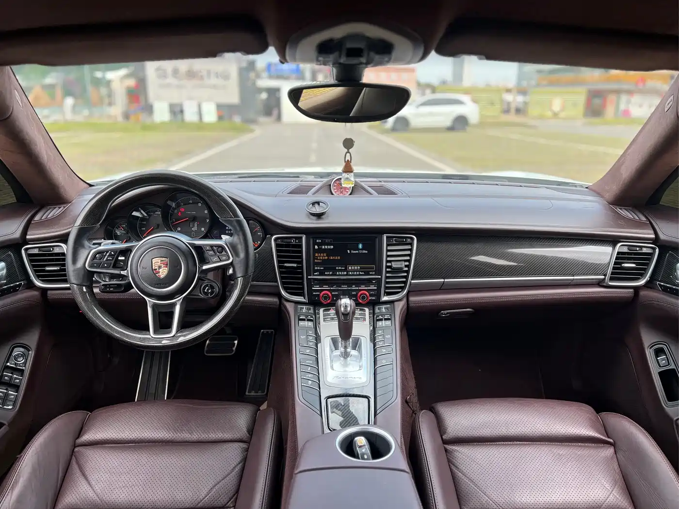 Porsche Panamera 2014 Panamera 3.0T фото 17