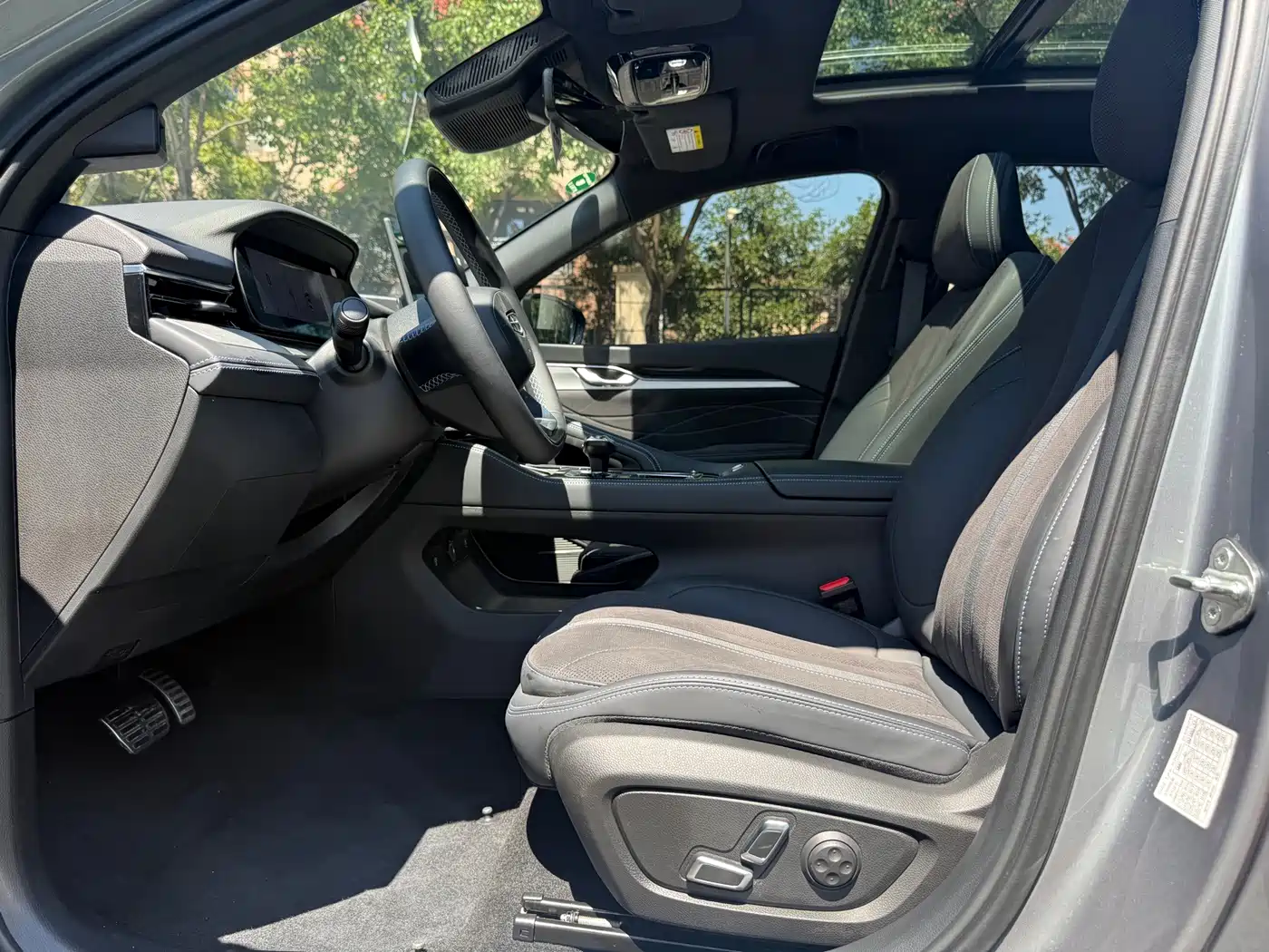 Фото 9 - Geely Preface