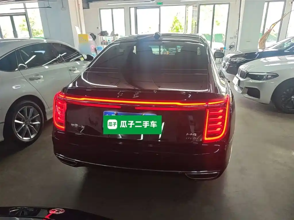 Hongqi H9 2020 3.0T Smart Connection Qi Chang Edition фото 6