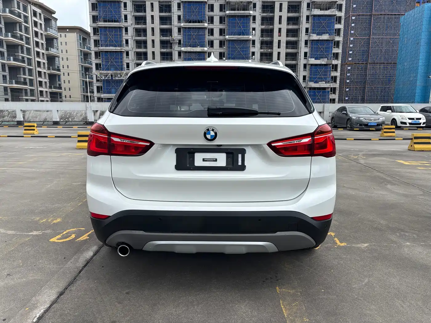 BMW X1 2018 sDrive18Li Premium Model фото 12