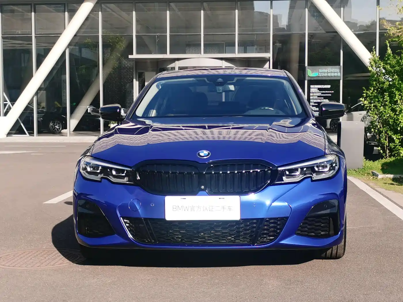 BMW 3 Series 2020 325Li M Sport Black Night Package фото 2