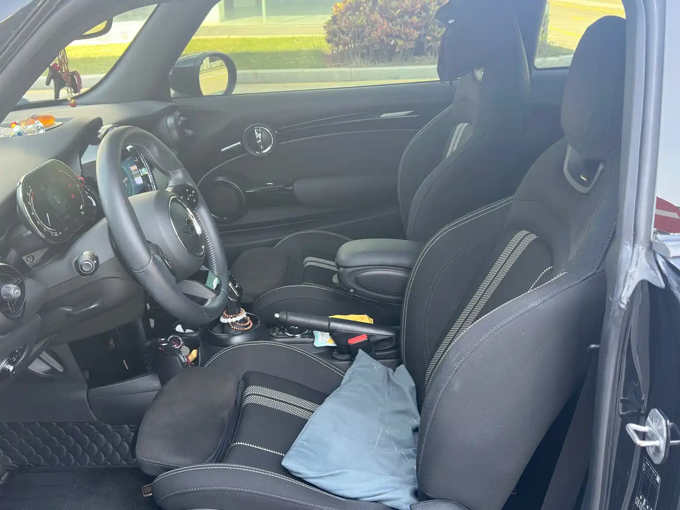 MINI 2022 1.5T COOPER Black Label Special Edition фото 11