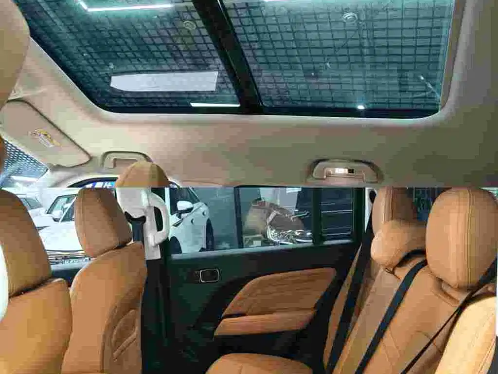 Haval Meng Long NEV 2023 Model Hi4 145 Explorer Edition фото 7