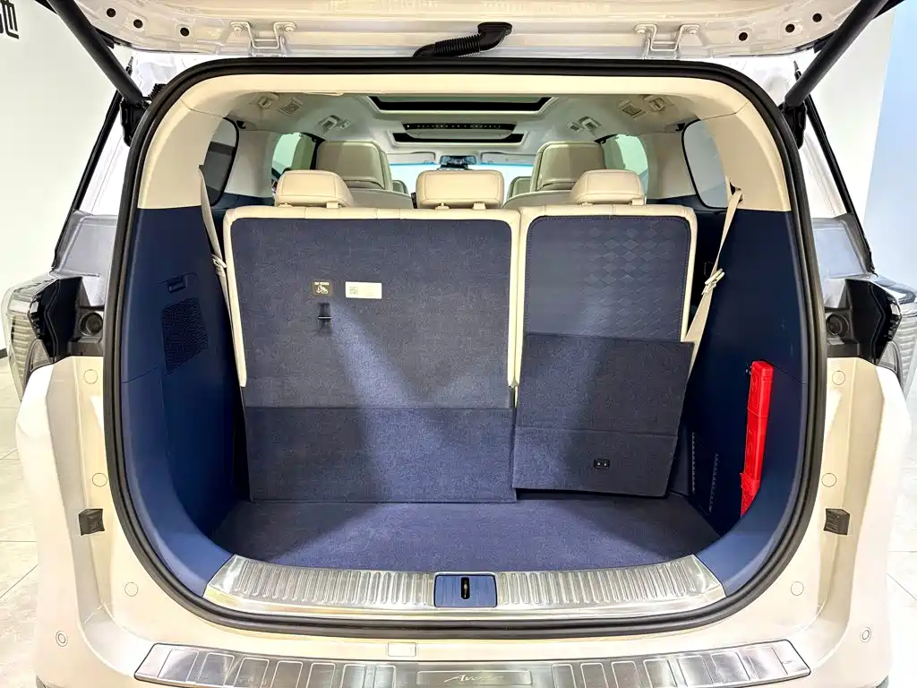 Buick GL8 New Energy 2025 2024 Landglory Luxury Edition 7-Seater