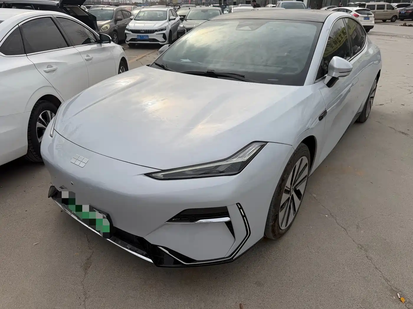 GEELY GALAXY GALAXY E8