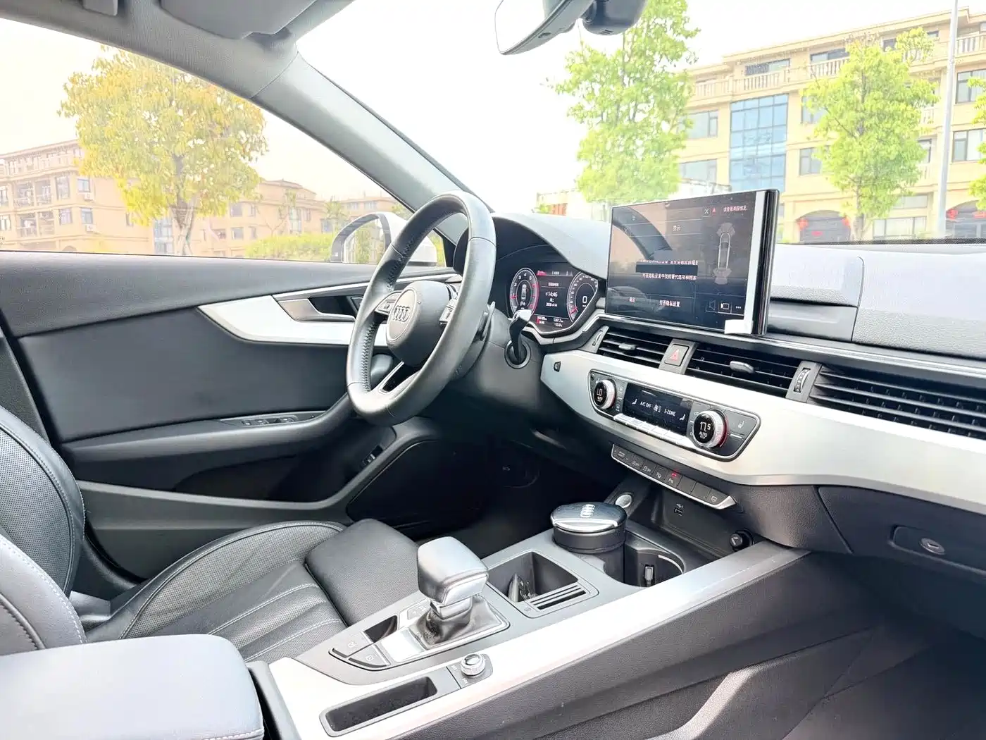 Audi A4L 2020 40 TFSI Fashion Dynamic Edition фото 7