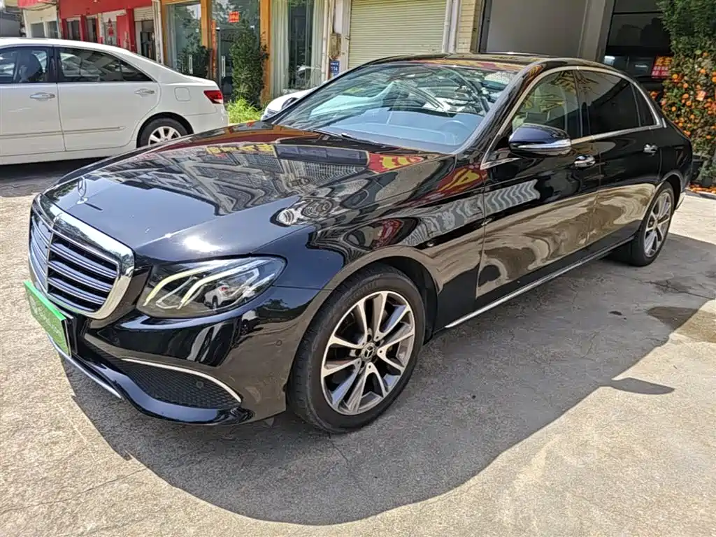 Mercedes-Benz E-Class 2016 E 300 L Fashion Type фото 2