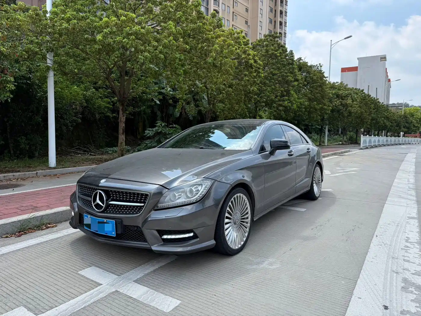Photo 1 - Mercedes-Benz CLS