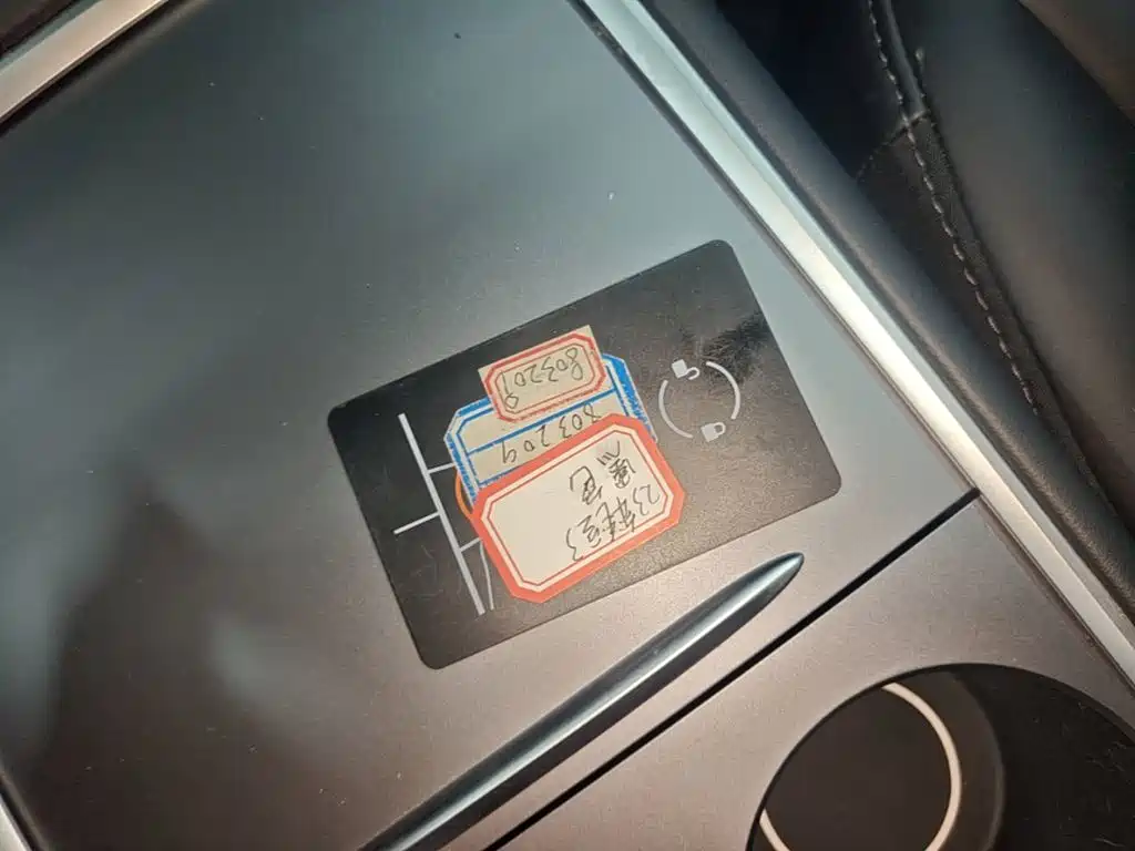 Фото 9 - Tesla Model 3