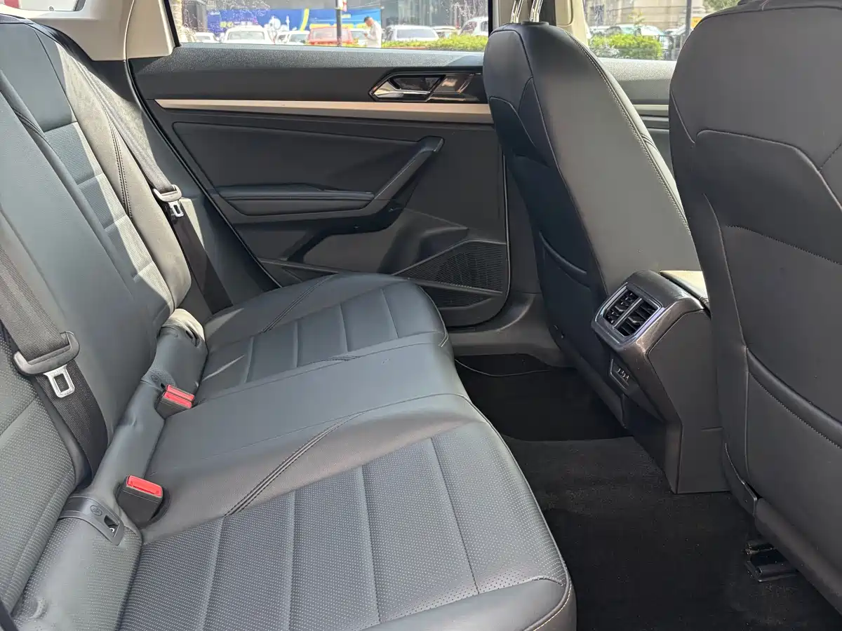 Volkswagen Lavida 2018 1.5L Automatic Comfort Version China V фото 8