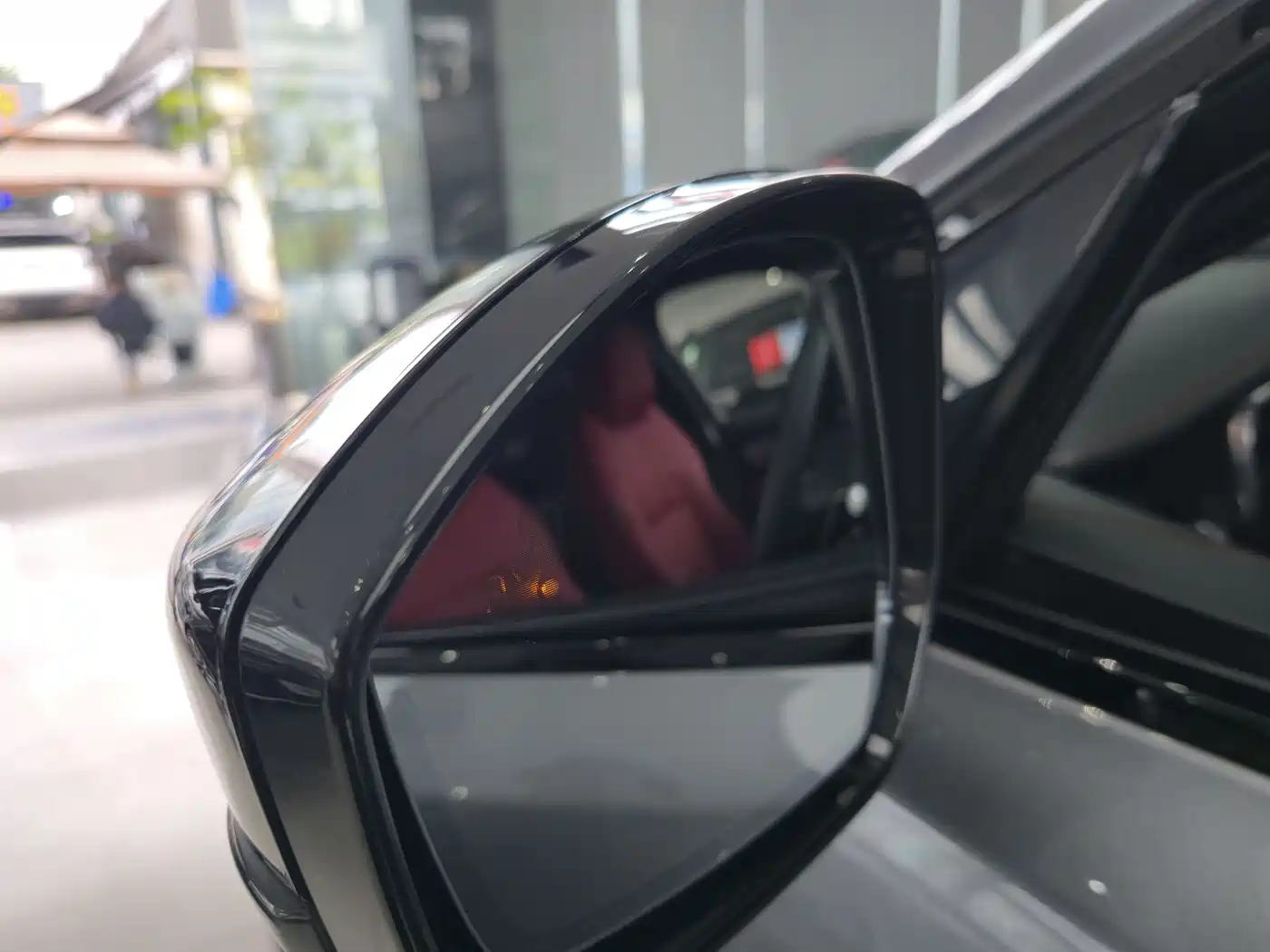 Jaguar F-PACE 2024 P250 R-Dynamic S фото 14